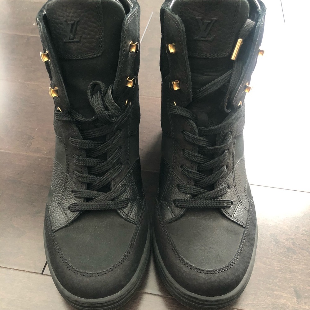 Louis Vuitton Cliff Top sneaker size 36 1/2